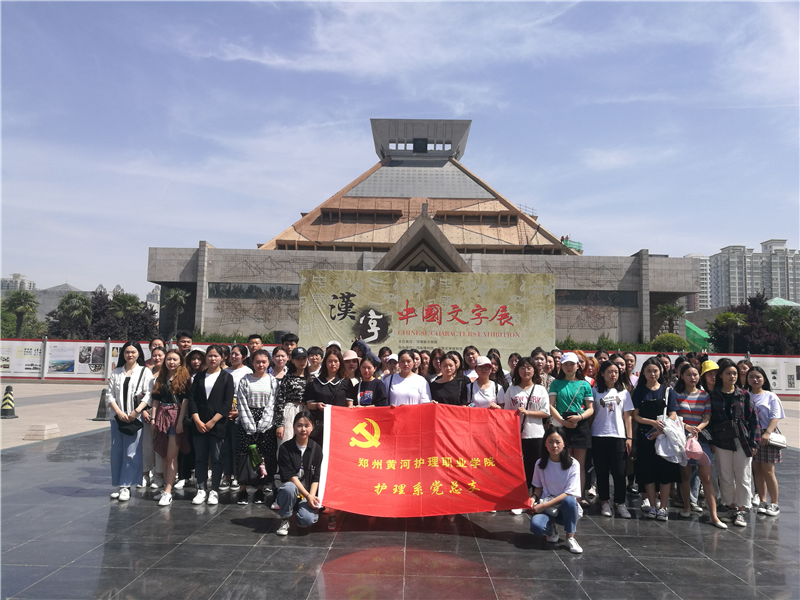 1558602504472668.png 702.png