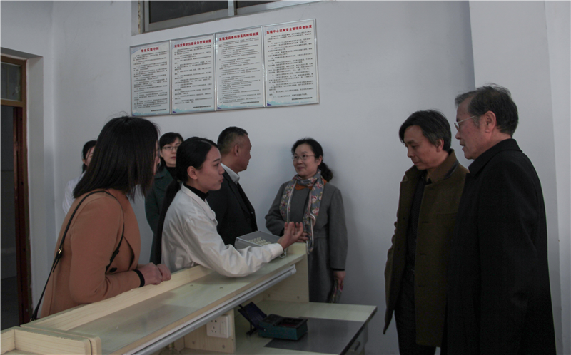 1566530799224498.png 903.png