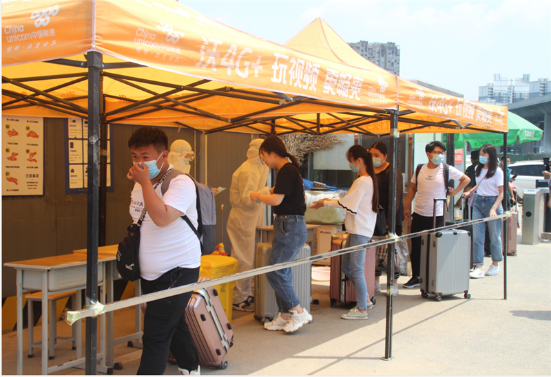 我院首批返校复学学生顺利报到