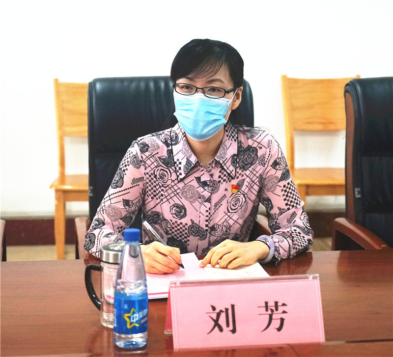 郑州市教育局年检专家组莅临我院检查指导工作