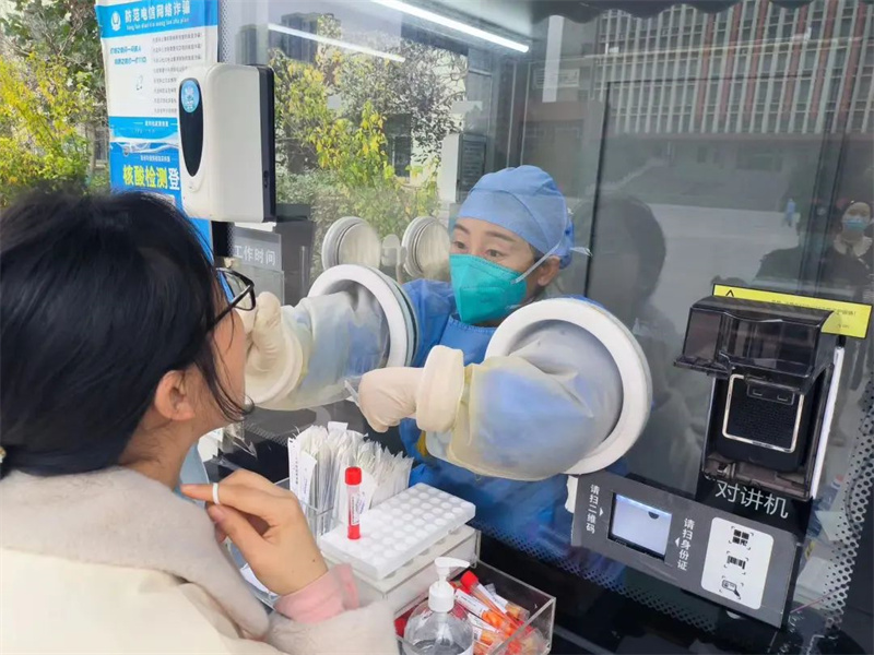 【护理系】党总支党员教师在疫线