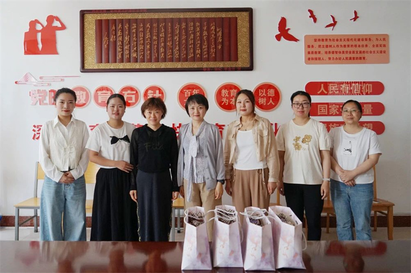 1724039030471618.jpg 6.jpg