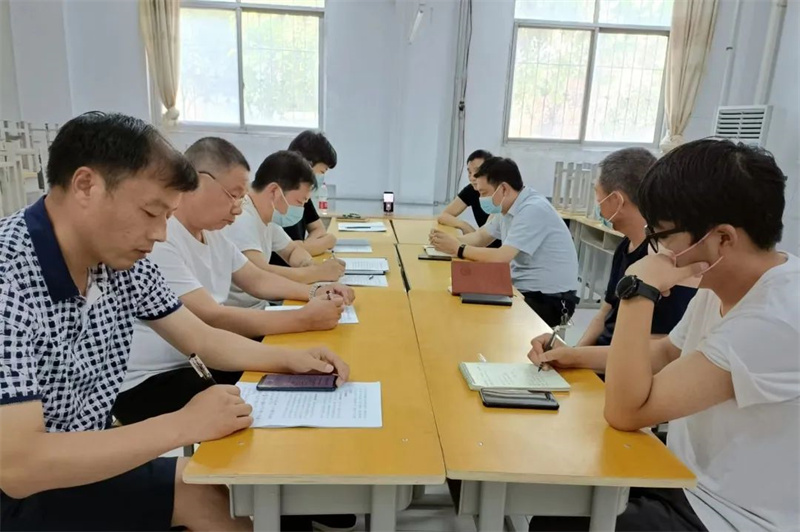 学院副院长杨晓燕深入后勤处开展专题调研