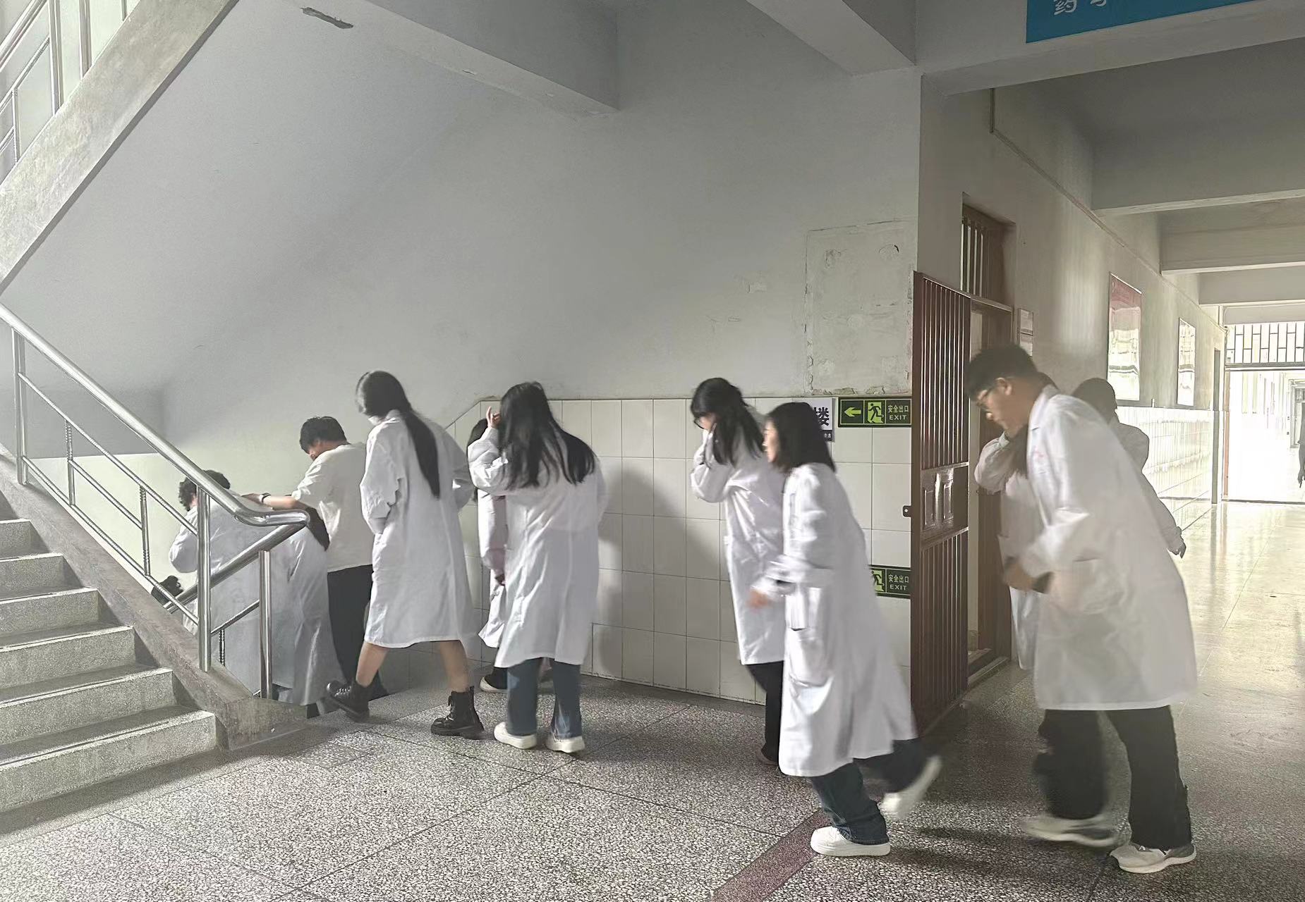 1724829413818817.jpg 1724829413818817.jpg